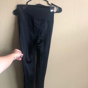 High waisted leggings